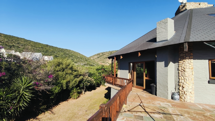 5 Bedroom Property for Sale in Island View Western Cape